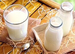 Kefir with one percent fat content is the main and essential product of the kefir diet. 
